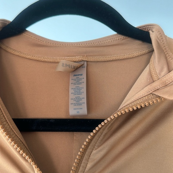 skims swim one piece zip up long sleeve - Picture 4 of 4